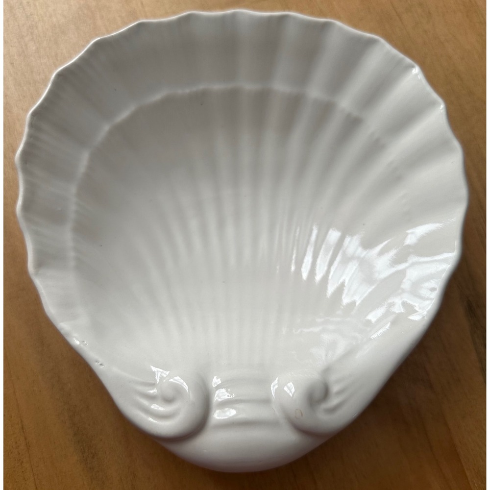 White Ceramic Scallop Shell Decorative Bowl Coastal Nautical Catchall Dish 6.5in